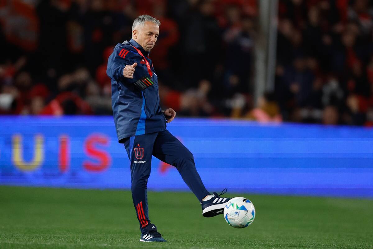 , entrenador de Universidad de Chile. EFE