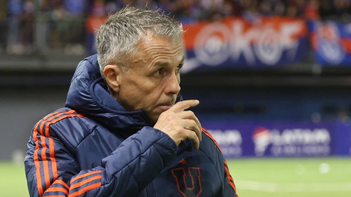 “No es necesario buscar DT”: en la U ya saben qué hacer ante una eventual salida de Gustavo Álvarez