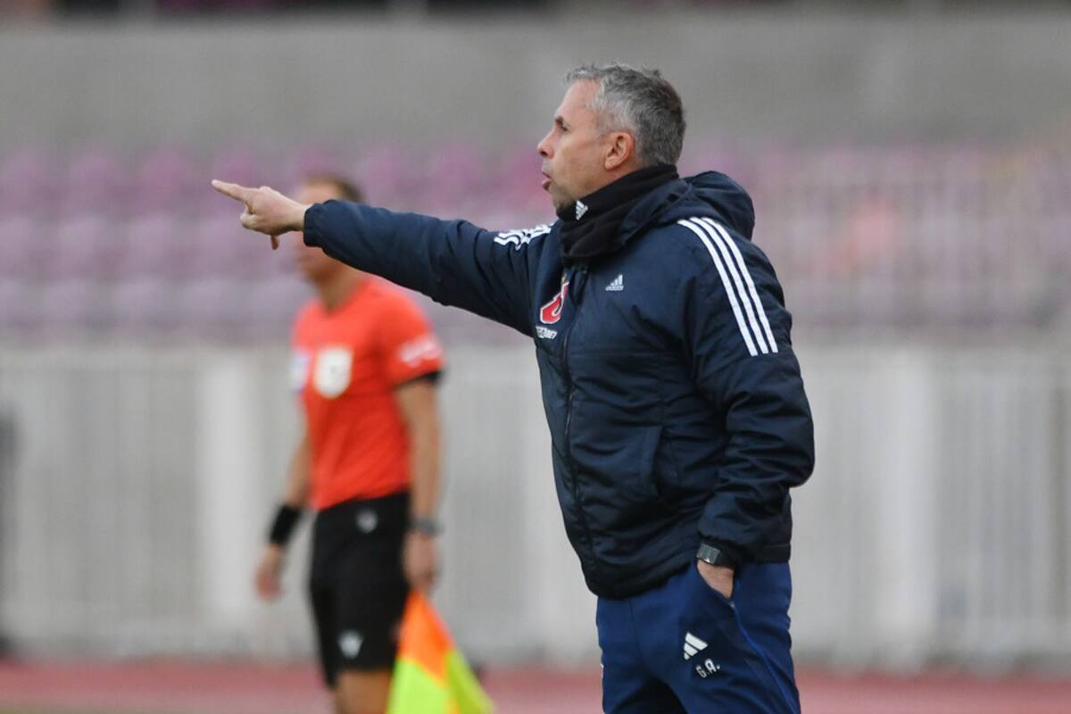 Gonzalo Fouillioux sorprendido con la actuación de la U frente a Audax Italiano. Foto: Aton.