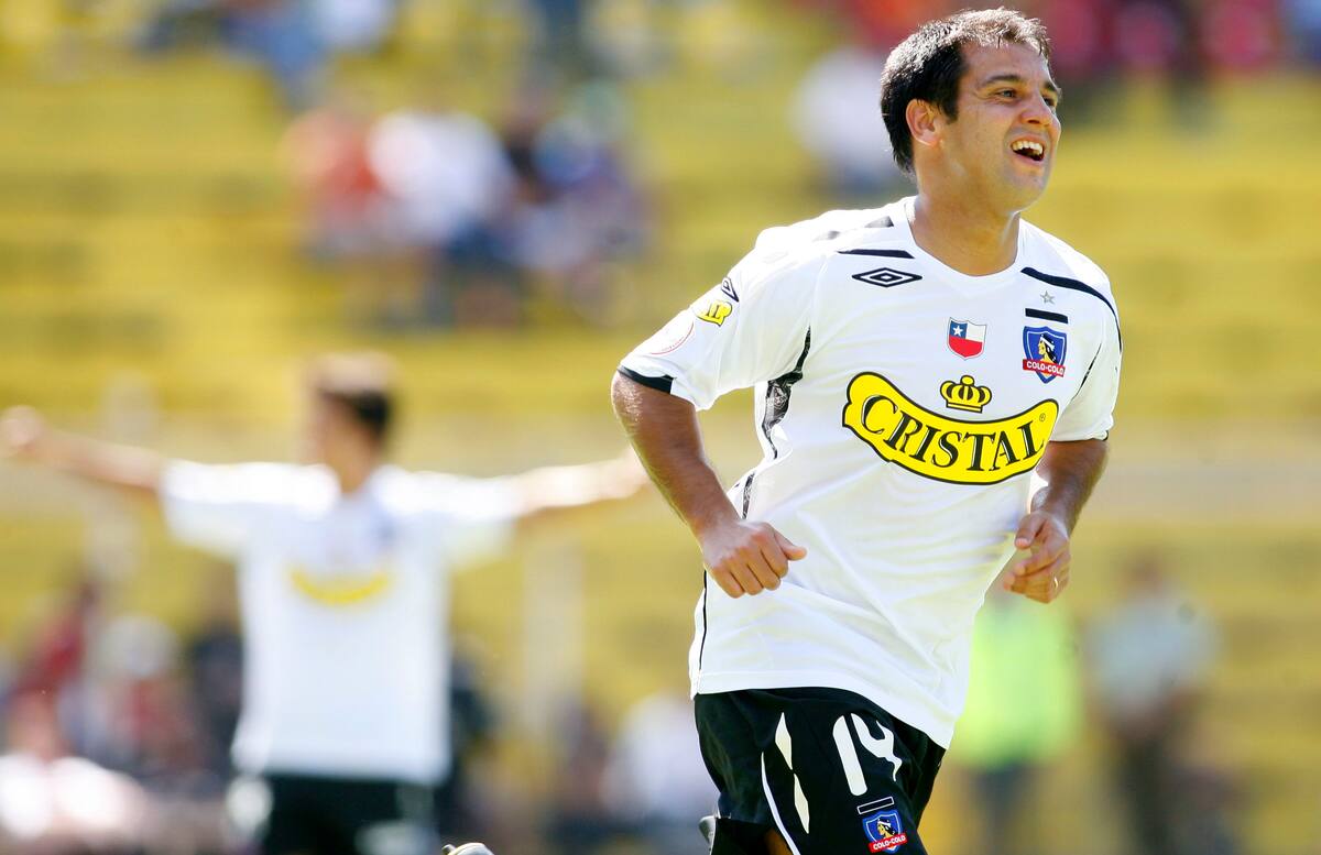 Defendiendo la camiseta de Colo Colo en 2008. Foto: Photosport.