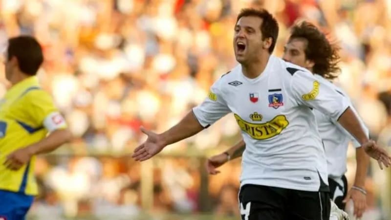 El Grillo jugando por el Cacique. Foto: Agencia Aton.