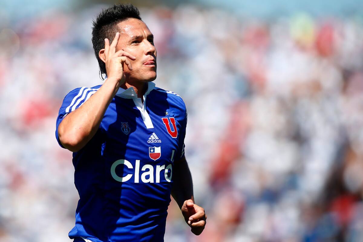tras marcar un gol con Universidad de Chile. Foto: Aton.