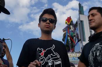 Gustavo Gatica versiona "El derecho de vivir en paz": "Por todos los caídos"