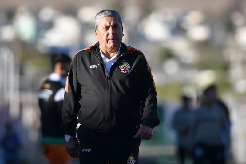 El DT renovó por un décimo año consecutivo en los Mineros. Foto: Agencia Aton