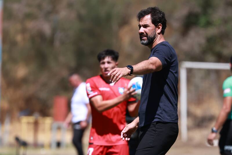 El DT de Everton en la derrota frente a Huachipato.