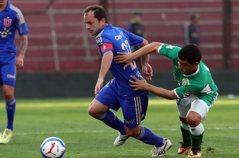 El ex volante de la U le agradece a Sampaoli,  "porque me enseñó también, a cómo moverme, dónde esperar la pelota, aspectos que por ahí yo desconocía".