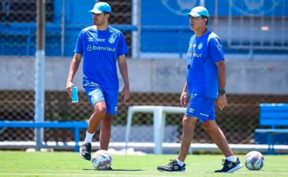 Las dudas que genera el staff técnico de Quinteros.