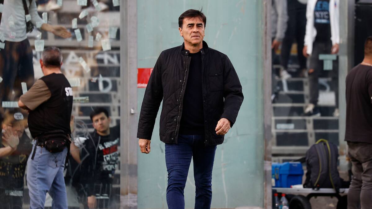 DT campeón con Colo Colo avala llegada de Gustavo Quinteros a La Roja: “No llegaría a experimentar”
