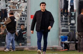 DT campeón con Colo Colo avala llegada de Gustavo Quinteros a La Roja: “No llegaría a experimentar”