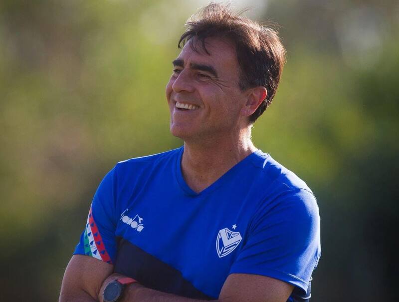 Gustavo Quinteros se refiere a Colo Colo.
