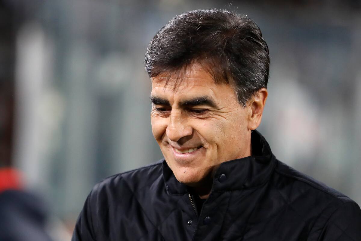 El entrenador de Colo Colo es pretendido por Alianza Lima. (Foto: Agencia Aton)