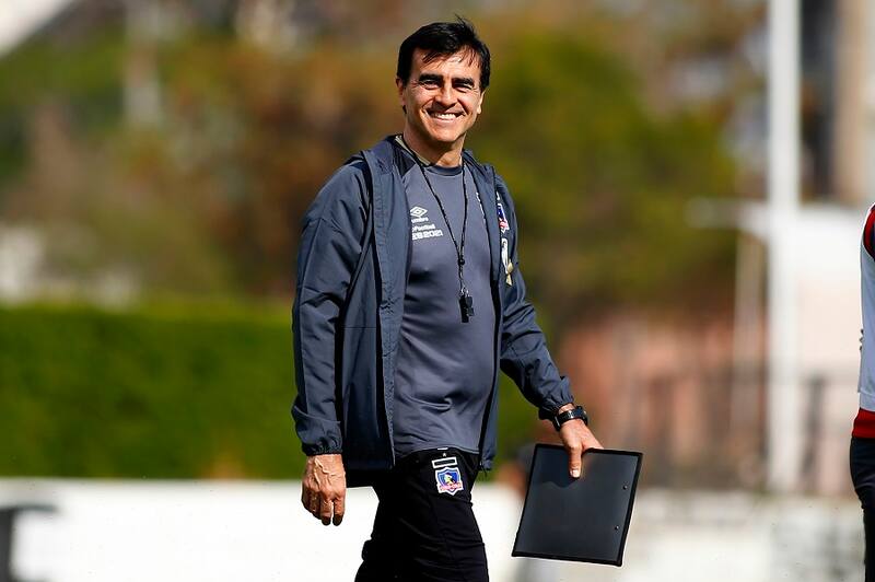 Histórico de Colo Colo respalda a Gustavo Quinteros: “Tuvo la valentía de asumir cuando muchos arrancaron