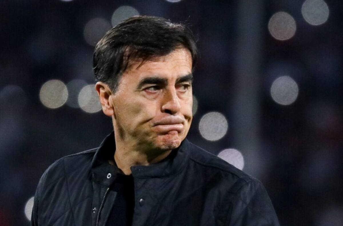 Hinchas de Vélez enfrentaron a familia de Gustavo Quinteros y el DT perdió la paciencia: “No vengan más”