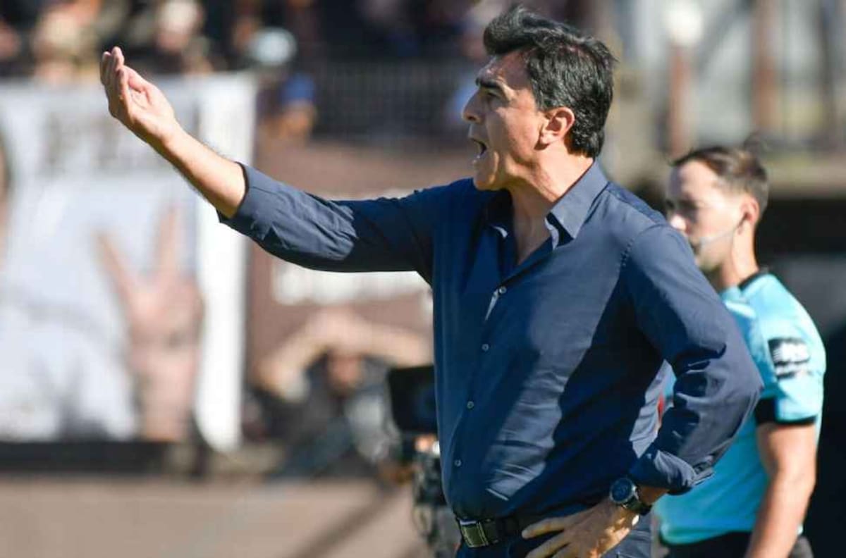 VIDEO | Gustavo Quinteros explotó contra el árbitro del Independiente vs. Boca Juniors: esto hizo