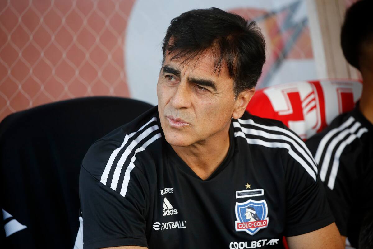 Gustavo Quinteros debe tomar algunas decisiones a días de la visita de Colo Colo a Huachipato.