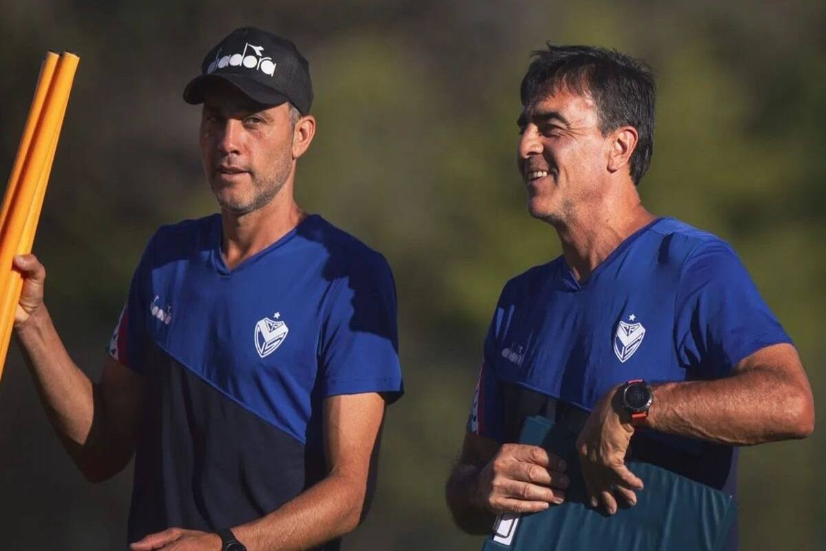 con Vélez venció a Huracán por 1-0.