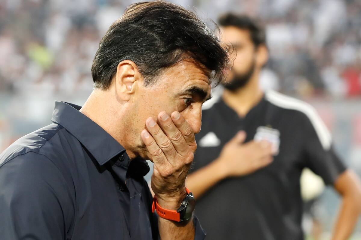 Gustavo Quinteros, no registra buenos números en Colo Colo fuera de Chile. (Foto: Aton)