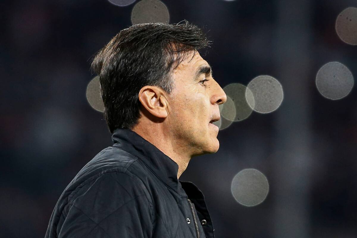 El entrenador de Colo Colo seguirá en su cargo al menos hasta fin de año. (Foto: Agencia Aton)
