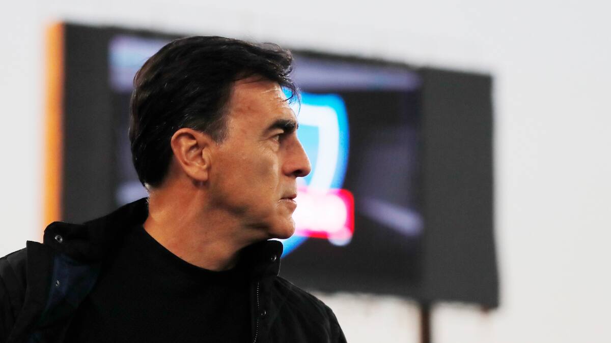 “Gustavo Quinteros está esperando a ver qué pasa con Eduardo Berizzo en La Roja”