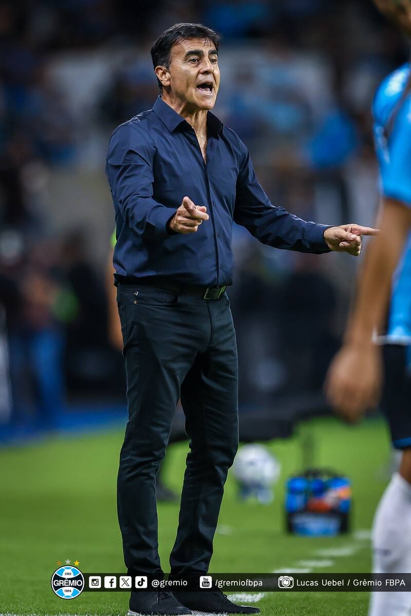 El ex DT de Colo Colo fue despedido tras aplastante derrota contra el Mirassol. FOTO: LUCAS UEBEL/GREMIO FBPA