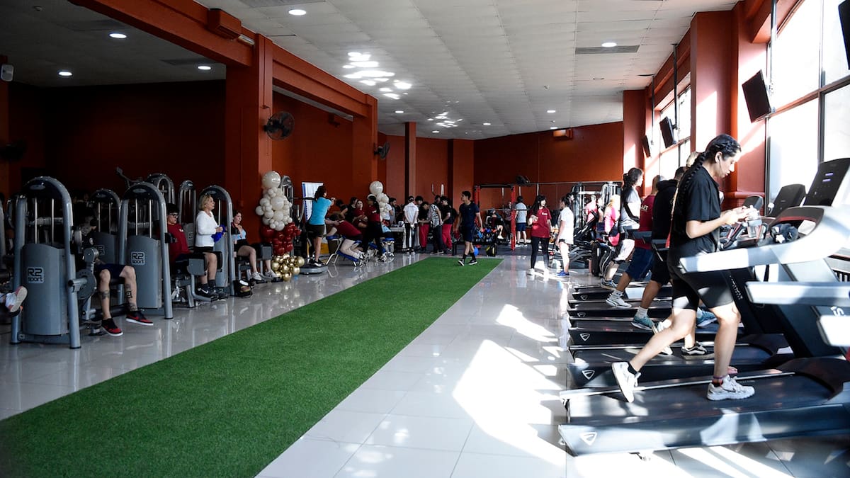 Abre nuevo gym en Mall Paseo Quilín: tiene descuentos en todos sus planes y quiere 50 locales antes de fin de año