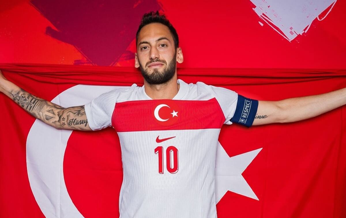 El turco podría dejar el Inter de Milán. Créditos: @hakancalhanoglu.