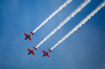 Halcones de la FACh realizarán show gratuito en La Moneda este fin de semana por aniversario del Metro de Santiago