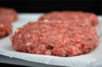 Receta de hamburguesas caseras de carne molida: Con solo tres ingredientes puedes hacer esta fácil y rica preparación