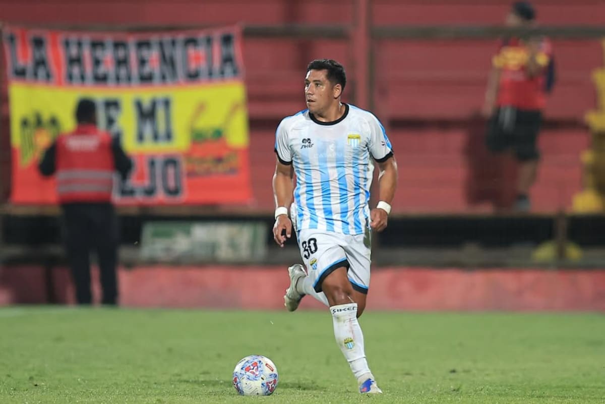 El lateral estuvo a nada de quedar sin club. Foto: @jdibiaggio.