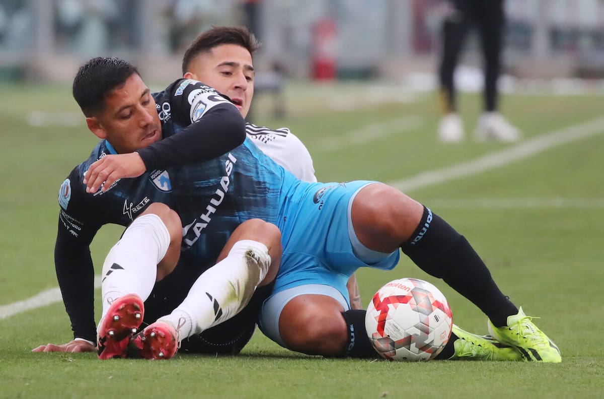 “En Iquique es difícil ver camisetas de Colo Colo o la U en la calle; en los colegios el himno que se canta es el del club”