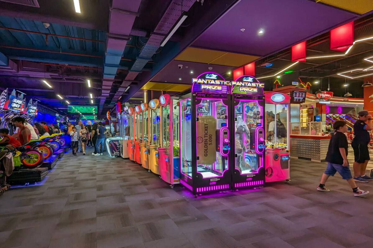 Los locales de la cadena ofrecen múltiples juegos de todo tipo para pasar una tarde inolvidable. Créditos: Google Maps.