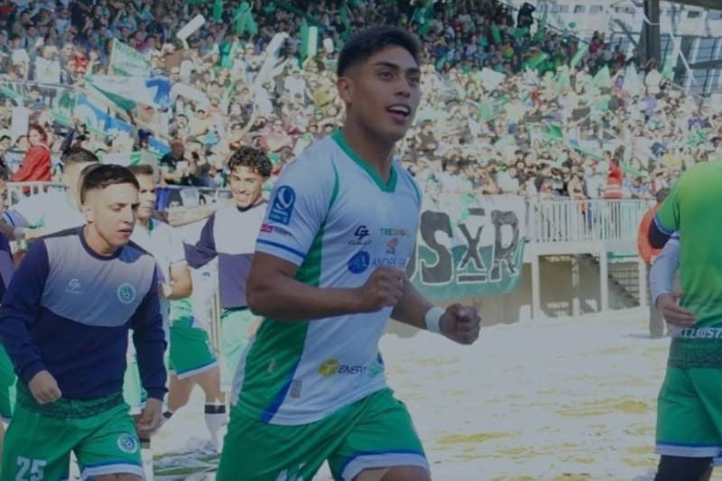 El capitán de Puerto Montt marcó un doblete ante Provincial Osorno. Foto: @dpmchile en Instagram.