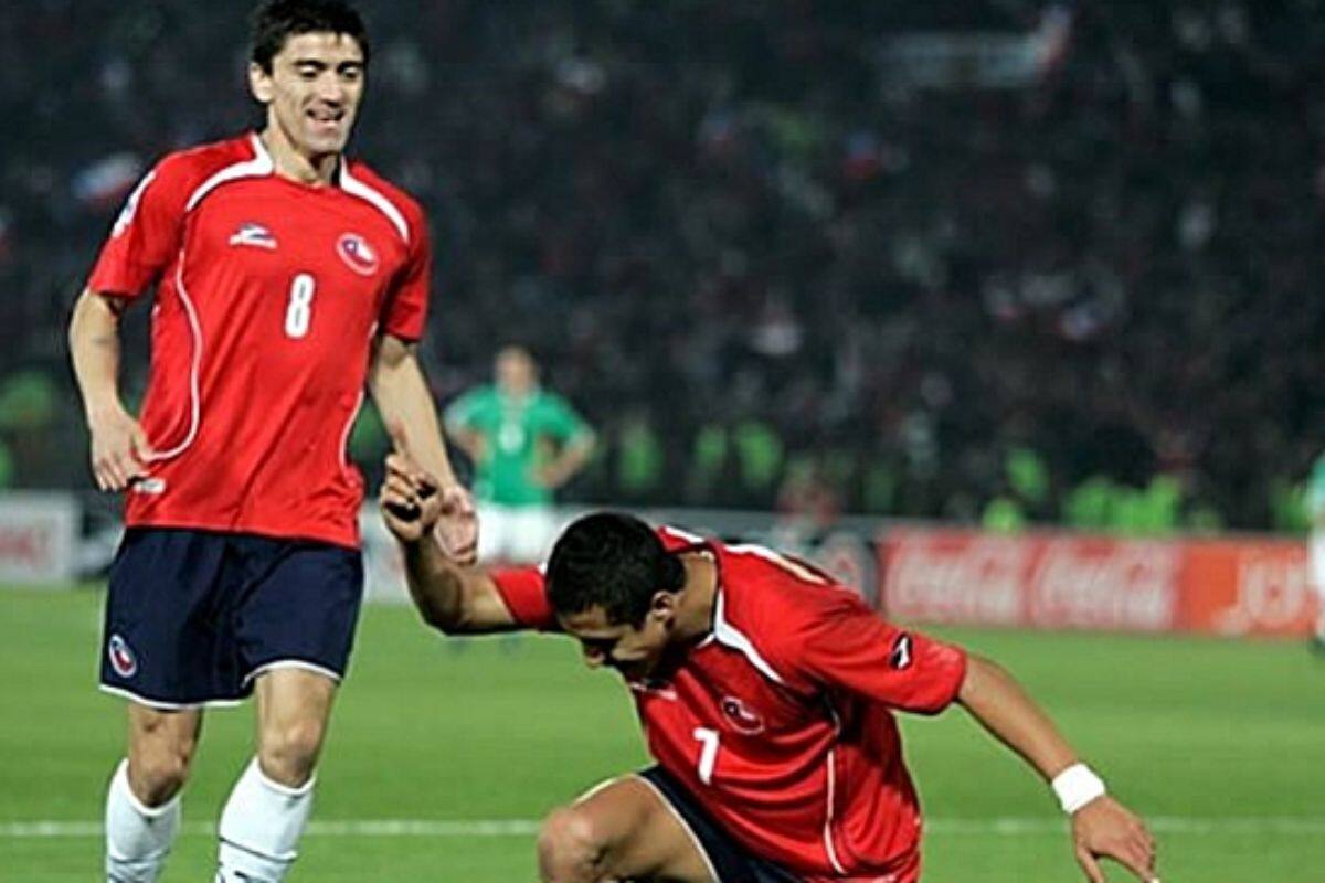 El purranquino disputó 10 partidos Clase A FIFA con la Selección Chilena.