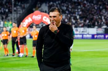 La salida de Héctor Robles, cuestión de horas