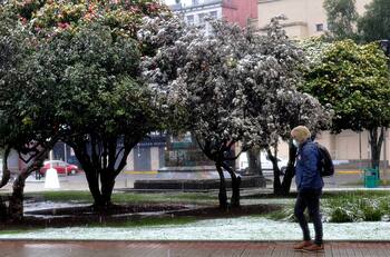 Dirección Meteorológica emite aviso por heladas en zona centro: Termómetros marcarán -1°
