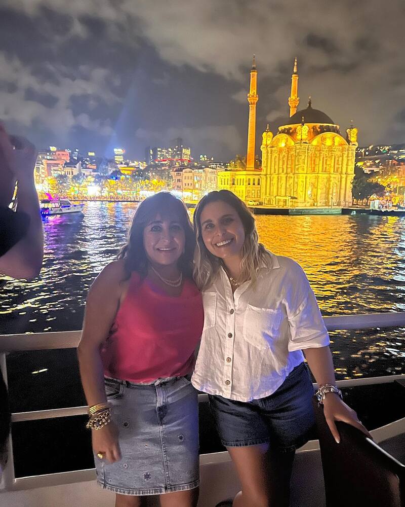 A través de redes sociales, Helhue Sukni subió una serie de fotografías disfrutando de los atractivos turísticos que ofrece Turquía.