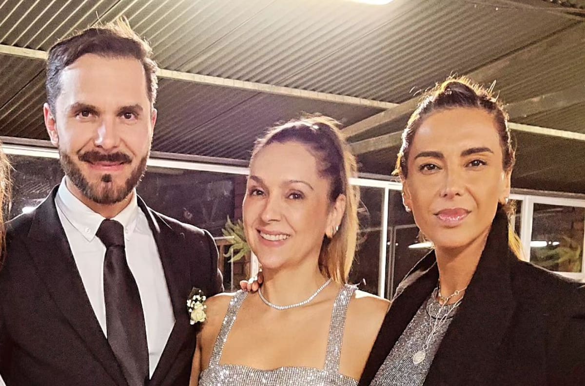 Los hermanos Ballero llevaron a sus padres al altar en especial matrimonio