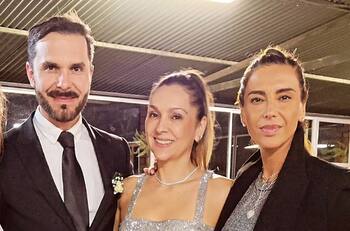 Los hermanos Ballero llevaron a sus padres al altar en especial matrimonio