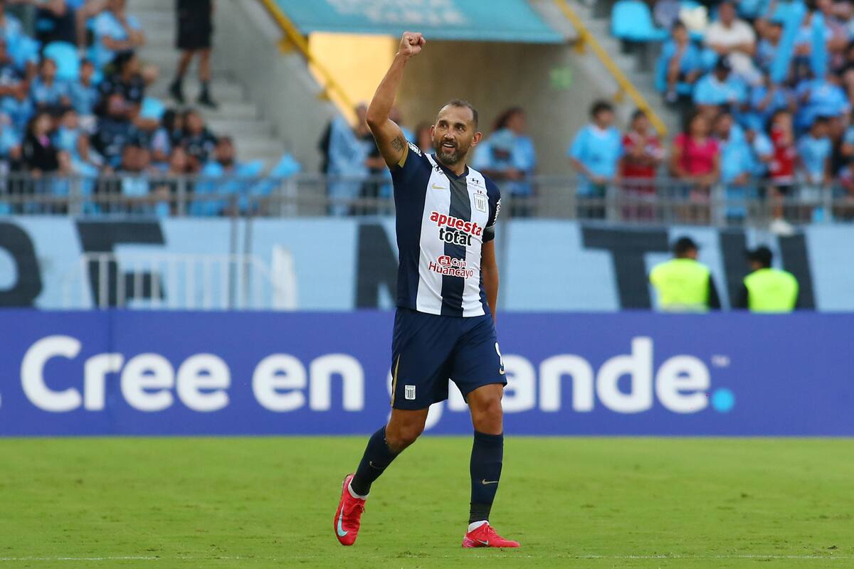 El delantero argentino será titular en Alianza Lima.