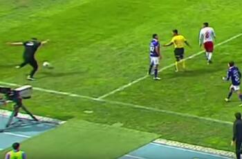 ¡En qué estaba pensando! La insólita acción de Hernán Caputto que le costó la roja y dará la vuelta al mundo