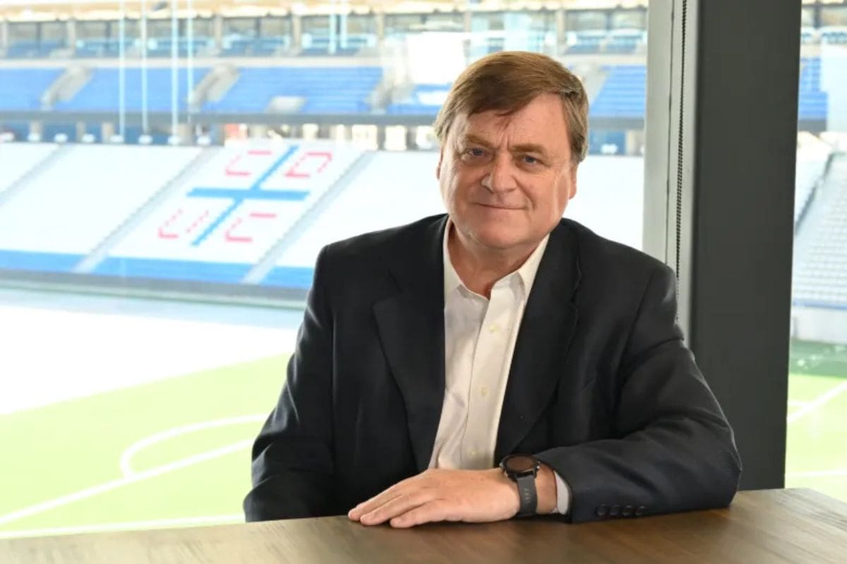 integra el directorio de Cruzados.