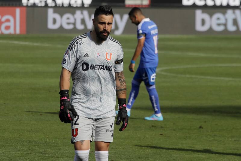Aucas saldó la deuda que tenía pendiente con la U por el fichaje de Hernán Galíndez. Foto: Aton.