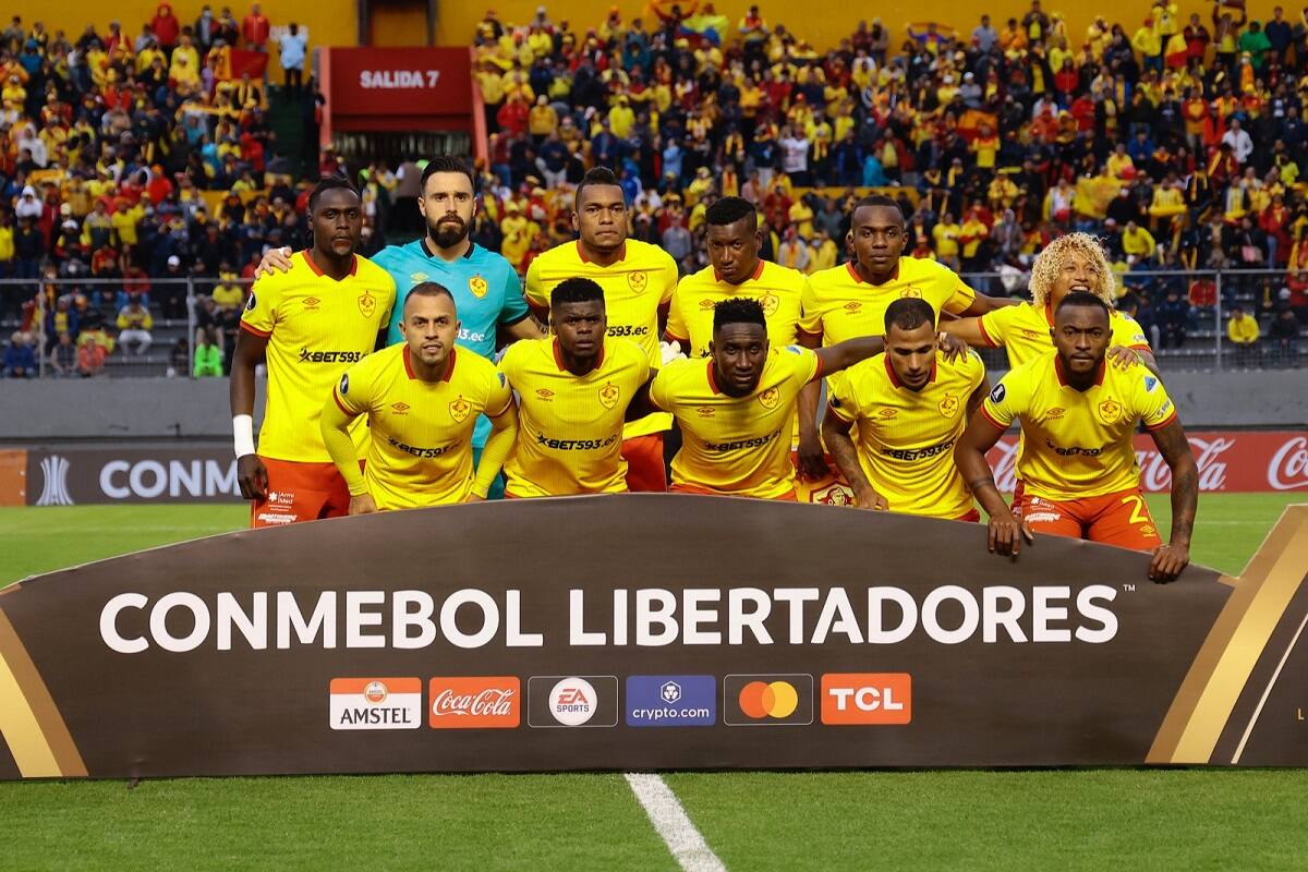 El arquero fue titular en el histórico triunfo de Aucas ante Flamengo.