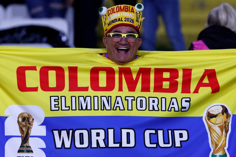 colombianos se hacen notar en el Monumental (Foto: Aton)
