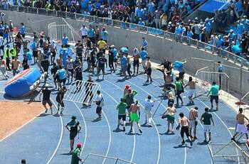 Alarma en el puerto: Santiago Wanderers se arriesga a no ver más a sus hinchas en la Liguilla de Primera B