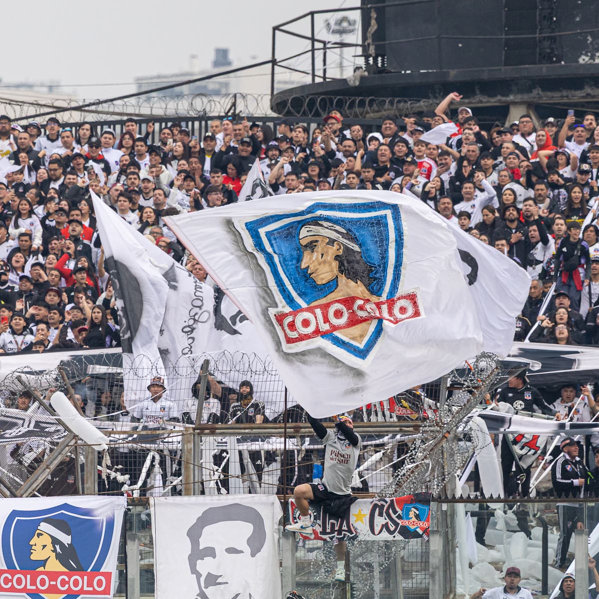 Dos hinchas de Colo-Colo resultan heridos tras balacera en un velorio: autores de los disparos serían de la U