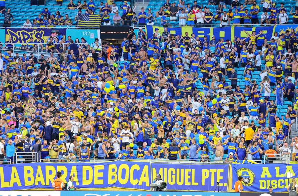 Peligroso líder de la barra brava de Boca Juniors trató de entrar a Chile para el partido contra la UC: esto le pasó