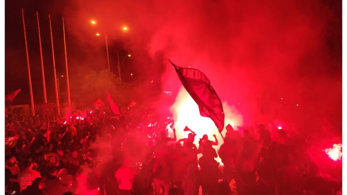 VIDEO| Cobreloa celebró su aniversario con fuegos artificiales y una multitud de hinchas
