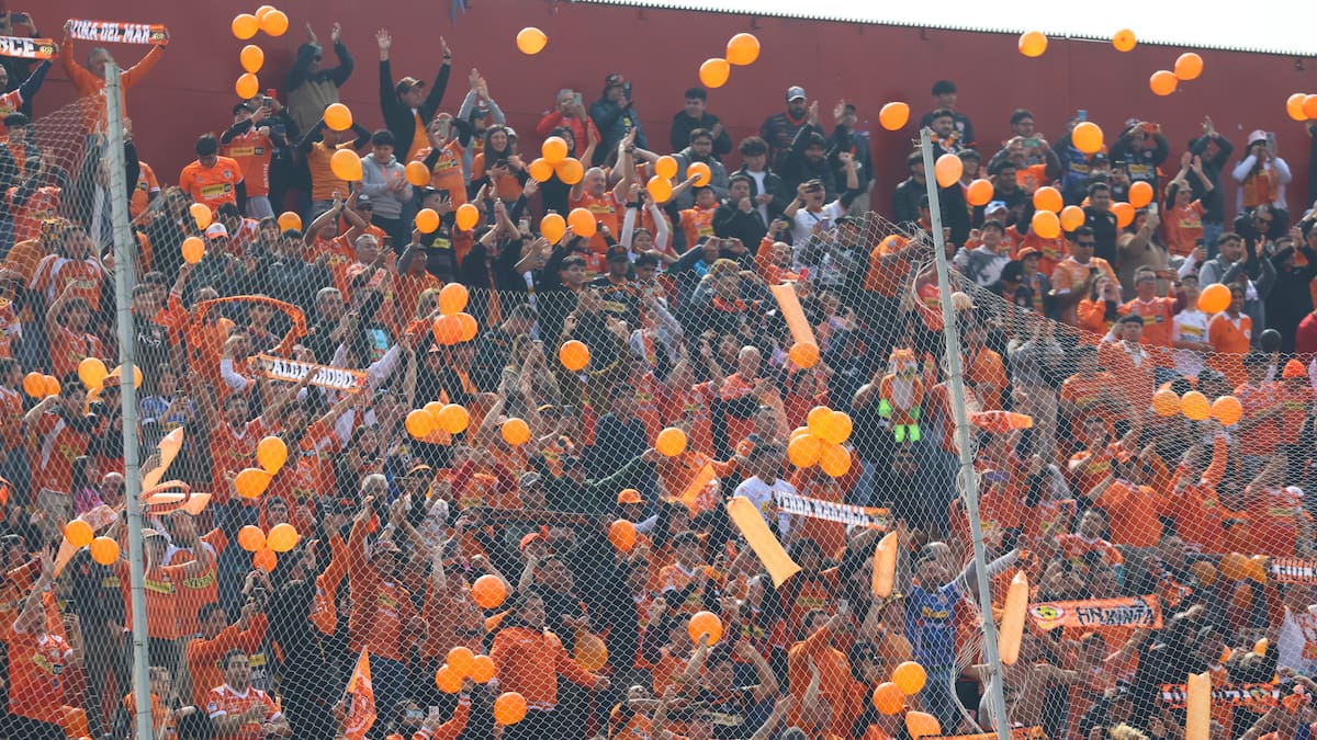 ¿Locales en Santiago? Hinchas de Cobreloa llegarán en masa al partidazo contra Unión Española
