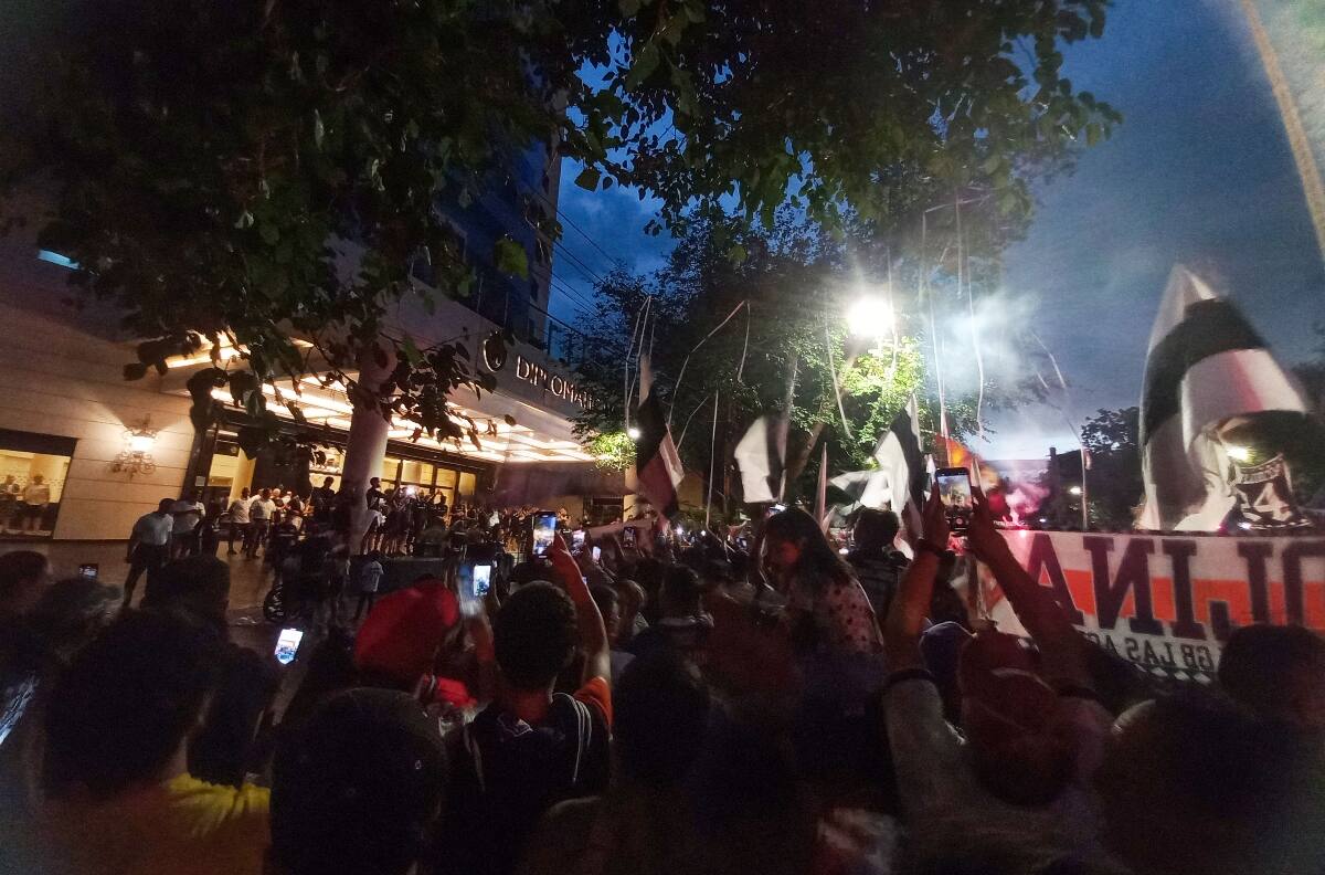 La millonaria multa que deberá pagar Colo Colo por culpa de sus hinchas en Mendoza